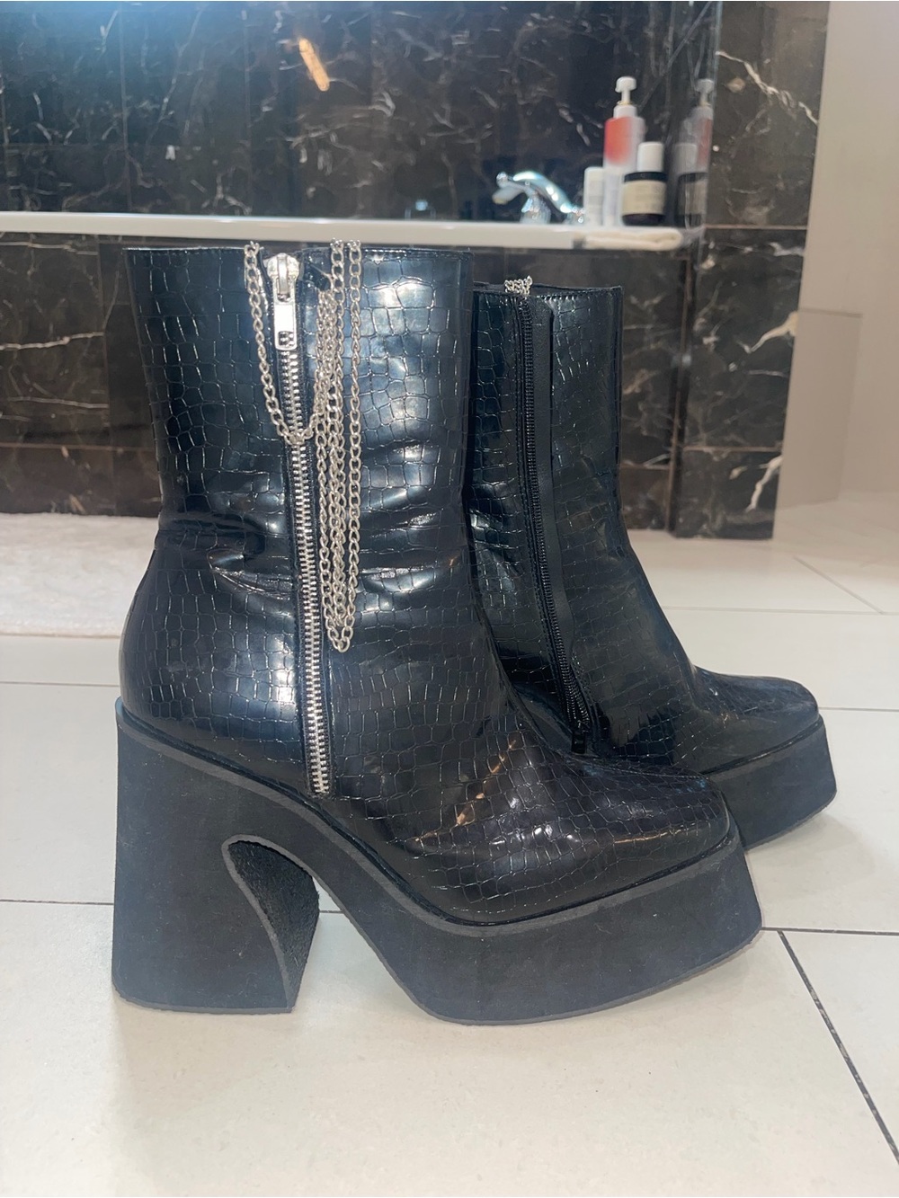 Dolls Kill Arnor Croc Chain Platform Boots Black Size 9